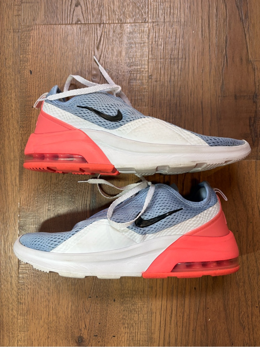 Nike Air Max Motion 2 Aluminum Lava Glow